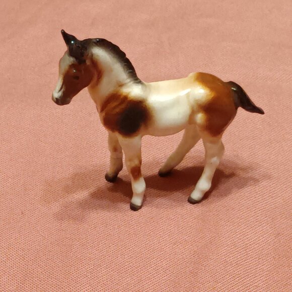 Hagen Renaker Tri Color Foal - Picture 5 of 5